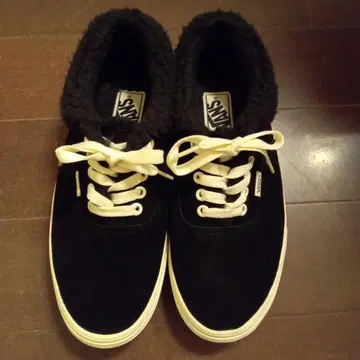 반스 오센틱 무스탕 ovy 블랙 26cm 에라