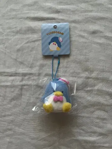 산리오 플로키 마스코트 홀더 턱시도샘