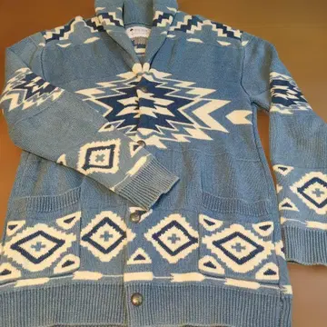 ROYAL PALM 파랑과 화이트 가디건