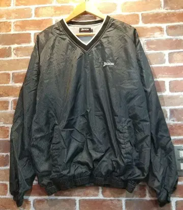 Srixon 블랙 V넥 자켓 골프웨어