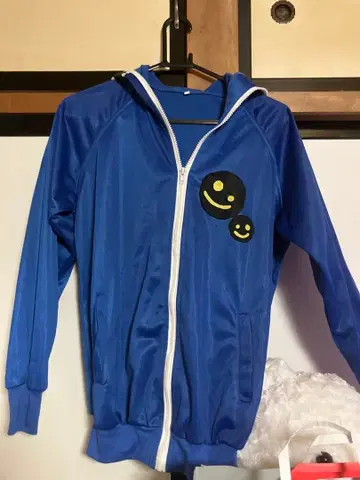 보컬로이드 마트료시카 KAITO 후드티