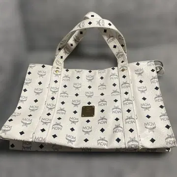 MCM 화이트 숄더백 Y8590