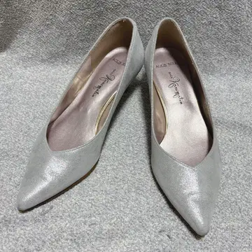 [ 새상품급 ] 긴자 카네마츠 펌프스 스틸레토 실버 23.5