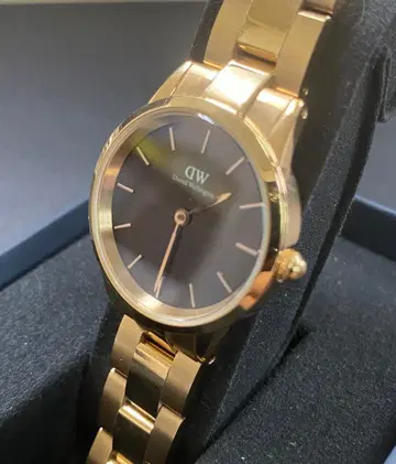 Daniel Wellington 아이콘 반지 28mm 로즈 골드 손목시계