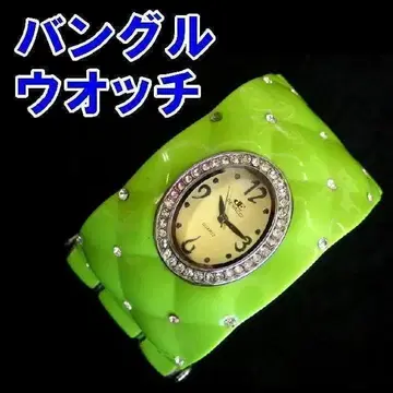 한정 수량 선착순! 남국 후르츠!? 폭 4cm 초와이드 그린 뱅글 워치