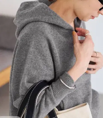 프레임워크 압축 울 후드 풀오버 그레이