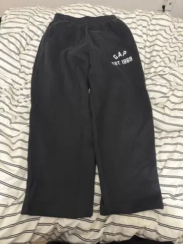 GAP 배기 스웨트 팬츠