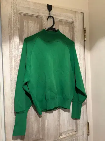 UNITED TOKYO 그린 긴팔 스웨터