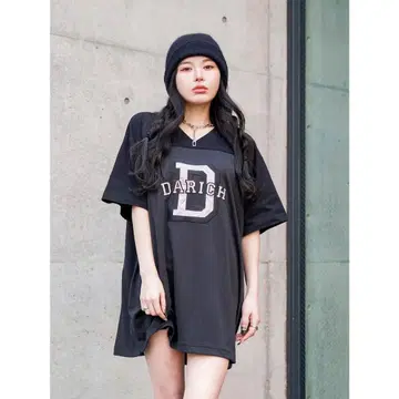 새상품 택 포함 Darich 메쉬 아플리케 빅 T셔츠 블랙