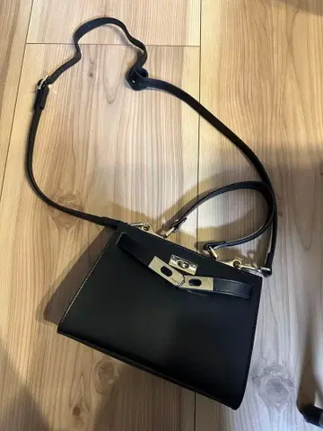 AULENTTI 백 오렌티 오울렌티