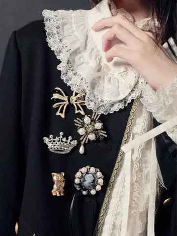 INGEBORG 코튼 로운 블라우스 블랙 새상품급