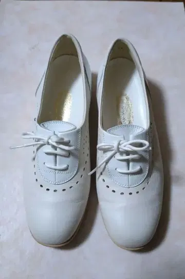 긴자 요시노야 가죽 로우힐 신발