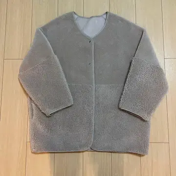 뷰티 앤 유스 보아 노카라 코트