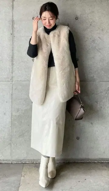 UNFILO 퍼 베스트 빅 사이즈 XL 퍼 베스트 푹신한 두께감 있음