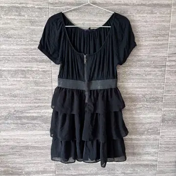 FATE 티어드 원피스 프릴 스커트 블랙 US 구제 의류