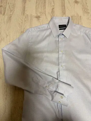 EMPORIO ARMANI 슬림핏 긴팔 와이셔츠