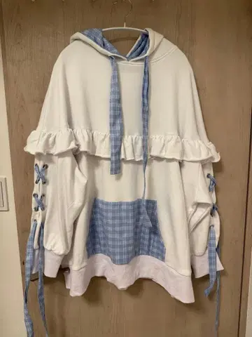 ililil 프릴 체크 후드티