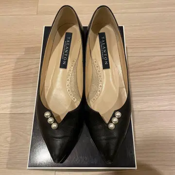 TALANTON 블랙 낮은 힐 펌프스