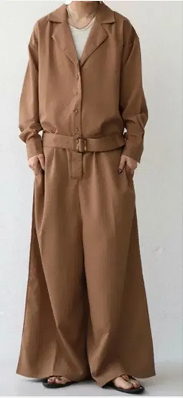 브라운 오버 사이즈 올인원