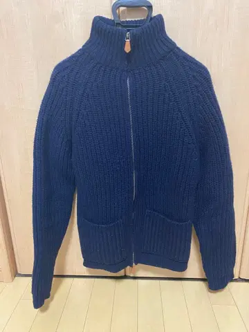 Corgi 리브 집업 스웨터 네이비