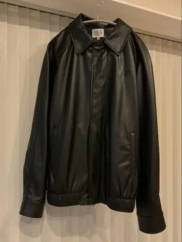 마리떼 프랑소와 저버 가죽 자켓