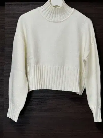 NATURAL BEAUTY BASIC 하이넥 니트