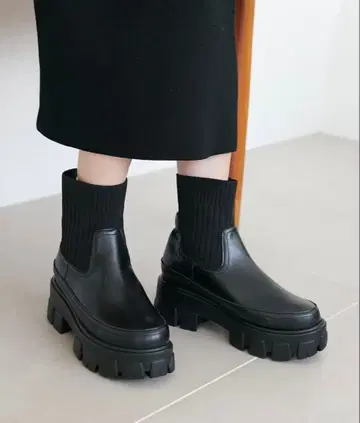 [미사용 새상품] Discoat 트랙 밑창 삭스 부츠 블랙 L