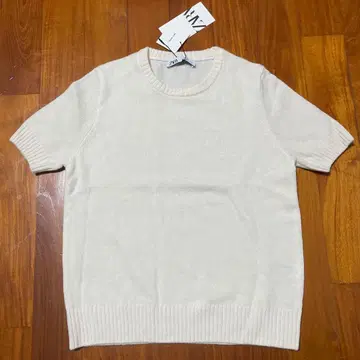 ZARA 100% 울 화이트 니트