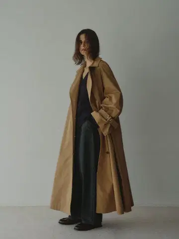 [새상품급] ETRE TOKYO 컨셔스 슬리브 트렌치코트 S 사이즈