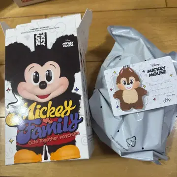 POPMART Mickey Family 미키 패밀리 칩