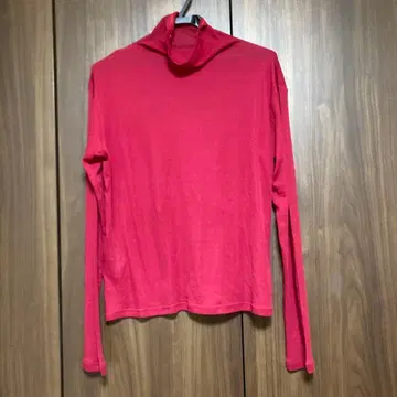 거즈 플라이 터틀넥 코튼 상의 M 빨간색 계열