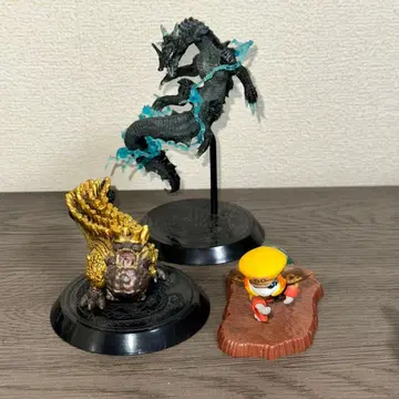 [G12039] 몬헌 피규어 라기아크루스 레어종 우라간킨 아이루