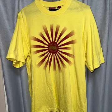 오니츠카타이거 T셔츠