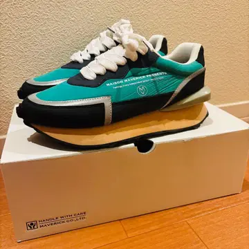 새상품급 MAISON MAVERICK PRESENTS 통굽 스니커즈