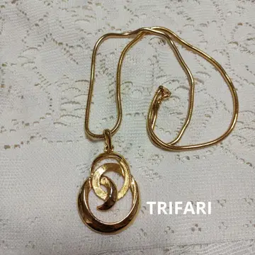 TRIFARI 골드 컬러 목걸이