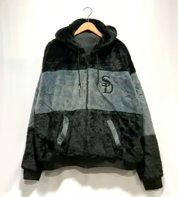 새상품 SOMEDIFF 볼륨 샤기 후드 자켓