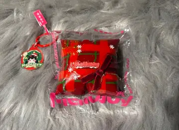 멜로 조이 크리스마스 허그 쿠션