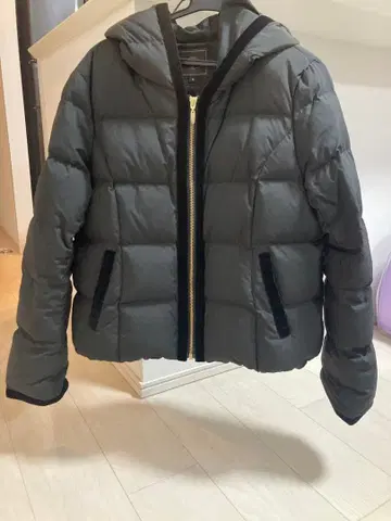 COSMIC BLANKET 토카 숏 다운 코트 (블랙)