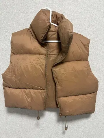 후드 부착 베이지 다운 베스트 S