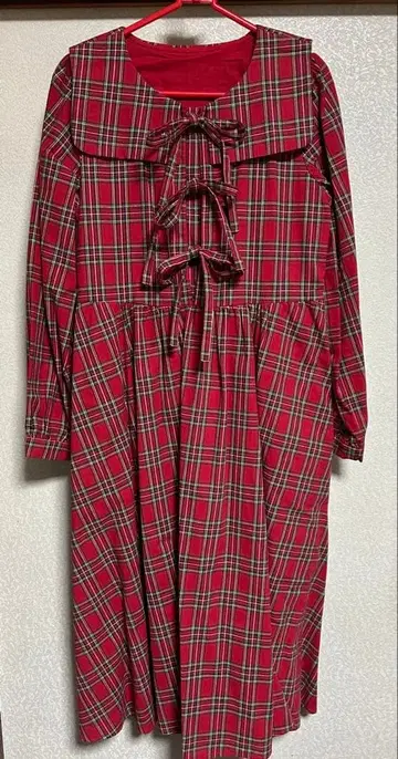 캔디 스트리퍼 빨간색 계열 체크 세일러 카라 원피스