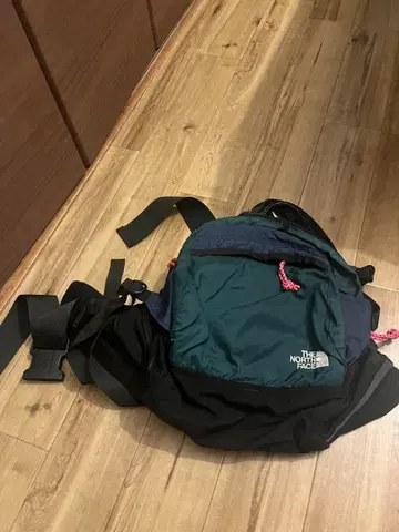 THE NORTH FACE 바디백 다크 그린 힙색