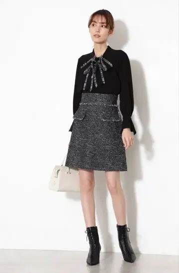 (미사용 새상품) 질스튜어트 트위드 스커트