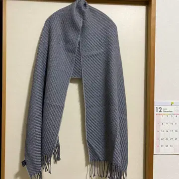 이탈리아계 그레이 머플러