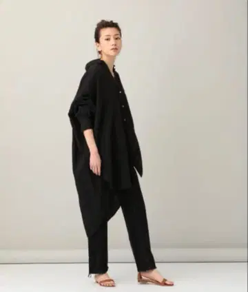 중고 린넨 오버 사이즈 셔츠 캘런솔로지