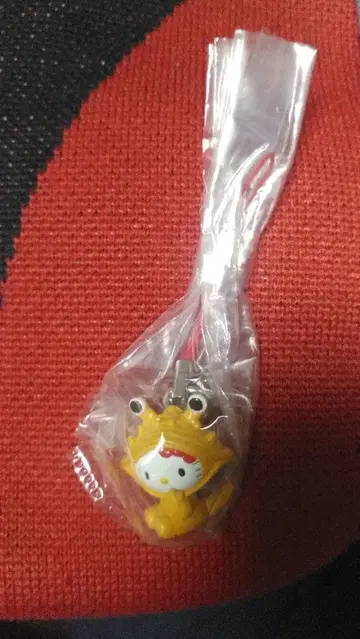 인기 레어 울트라맨 헬로키티 카네곤 스트랩 키링