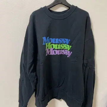 MOUSSY 컬러풀 로고 블랙 트레이닝복