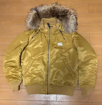 캔터베리 후드 부착 패딩 자켓 퍼 부착 카키