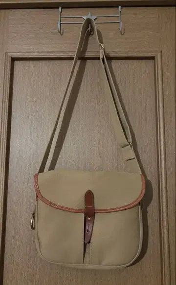 브래디 STOUR 숄더백