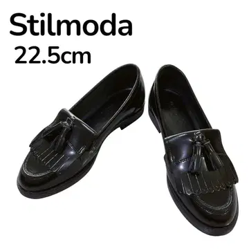 새상품급 스틸모다 에나멜 태슬 로퍼 블랙 22.5cm