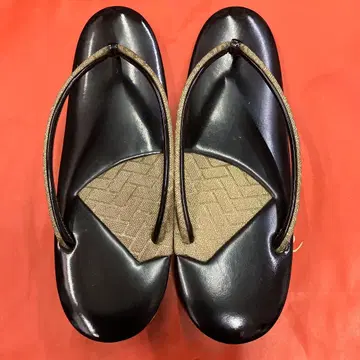 블랙과 골드 컬러 조리 23cm